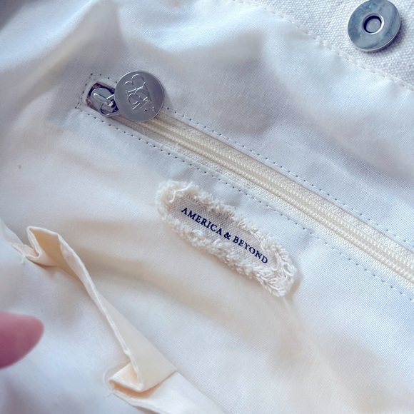 America and Beyond Bag (Aztec) - Picture 6 of 8